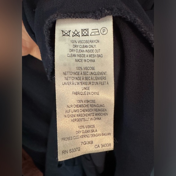 Super Cute Navy Romper - Picture 9 of 9